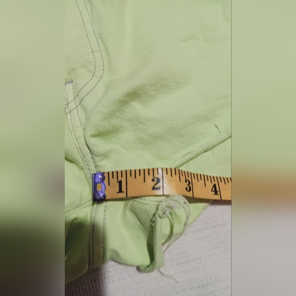 Levi’s Neon Green 501 High Rise Shorts Size 25 - Picture 14 of 14